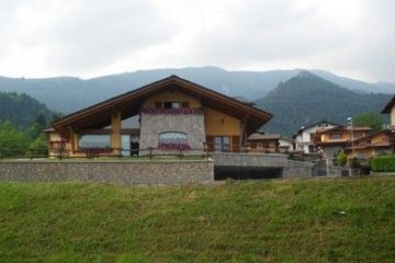 Casa in Legno Villa legno lamellare Telaio certificato PEFC - FSC - provincia di Bergamo