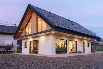 Modello Casa in Legno Villa residenziale di RIKO-HISE srl - Arch. Daniele Bonzi
