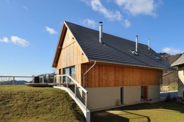 Modello Casa in Legno IL GRANAIO RICOSTRUITO di RIKO-HISE srl - Arch. Daniele Bonzi