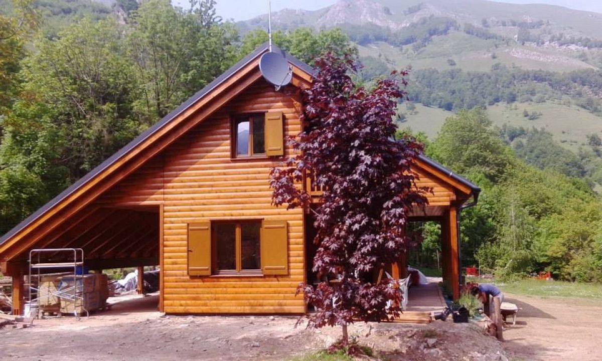 Case in legno RIKO-HISE srl - Arch. Daniele Bonzi CASA di MONTAGNA  in Legno 